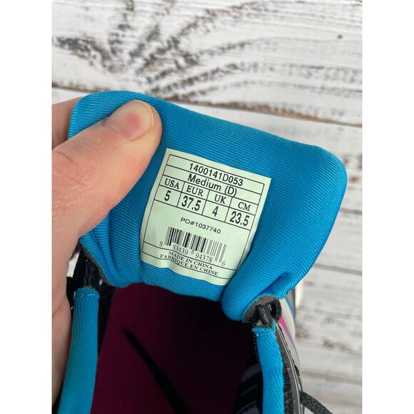 Brooks Pure Flow Tennis Shoes Active Women’s size 5 Black Pink Blue Athletic - Picture 11 of 11